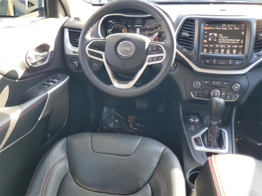 used 2017 Jeep Cherokee car, priced at $15,495