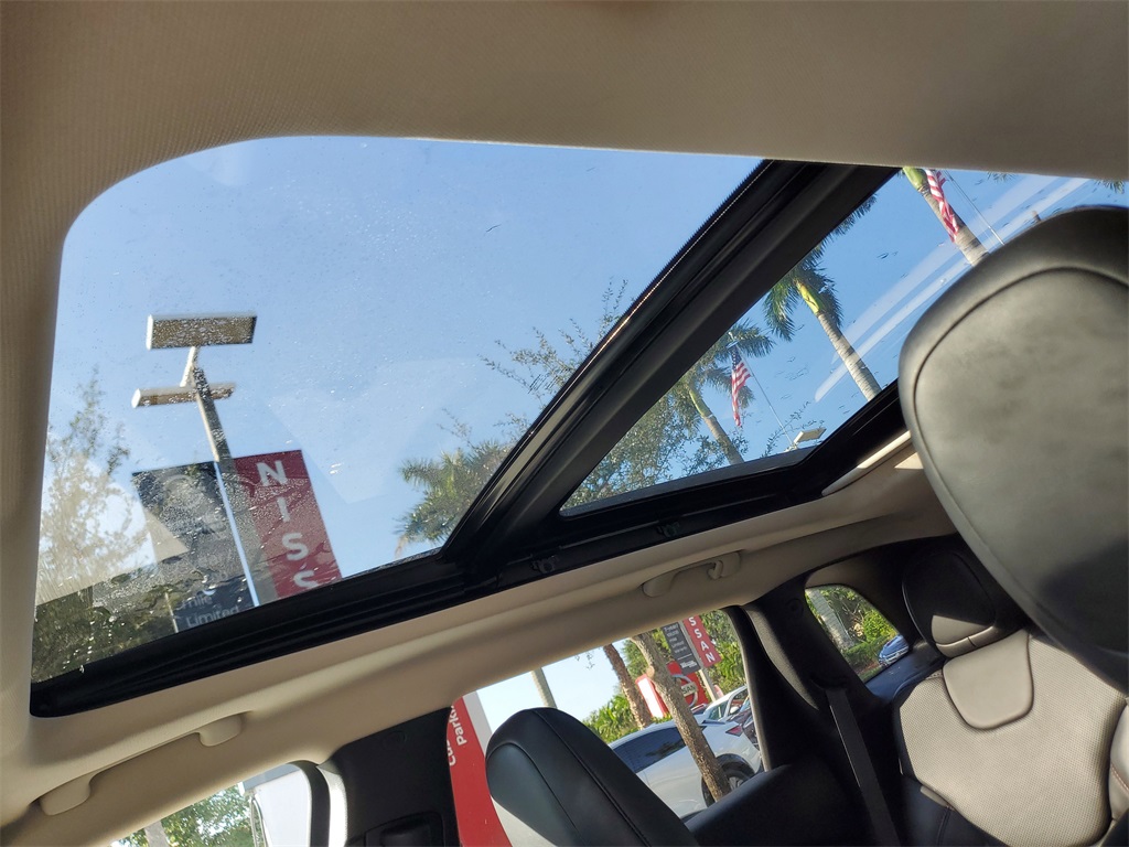 used 2017 Jeep Cherokee car, priced at $15,495