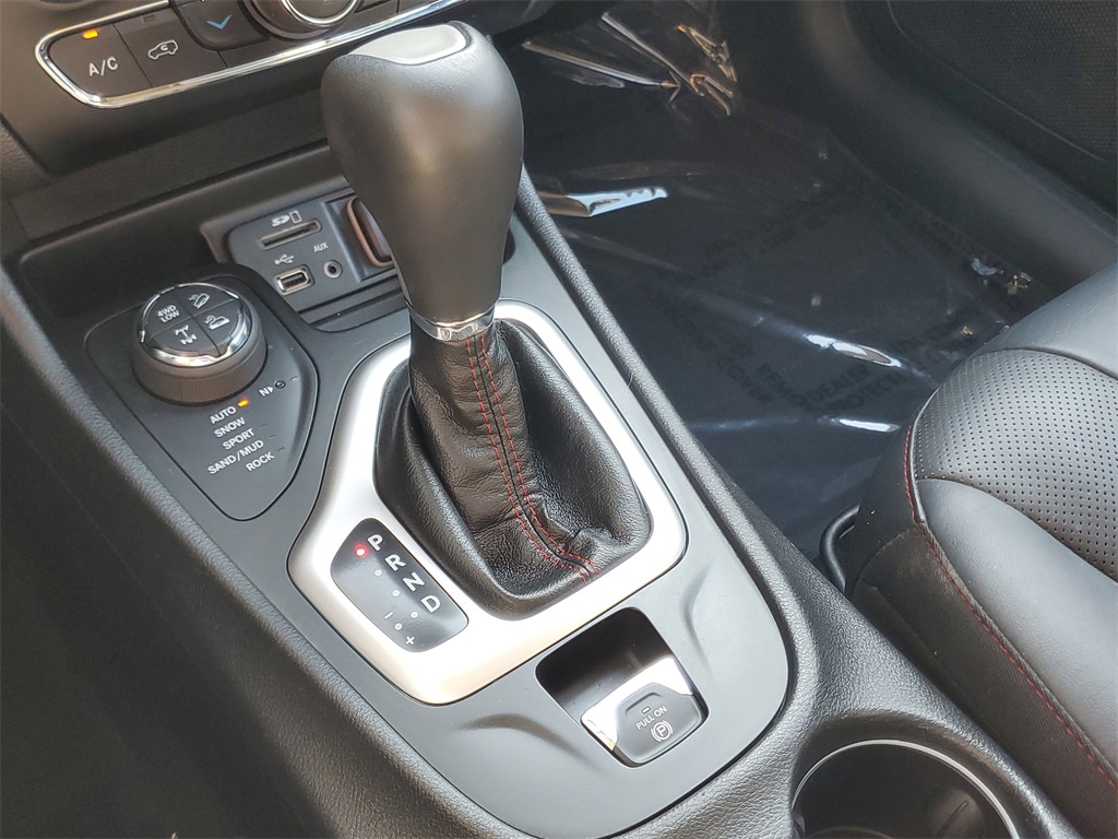 used 2017 Jeep Cherokee car, priced at $15,495