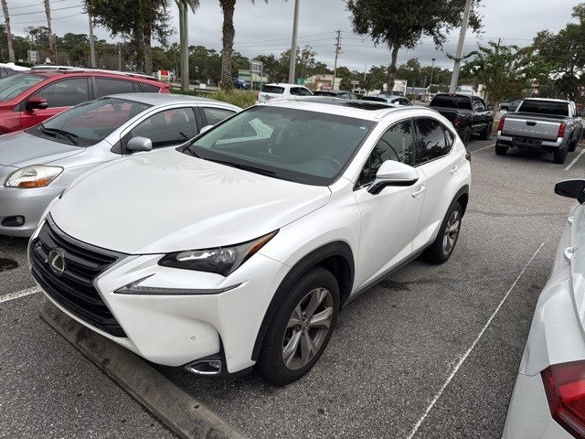 2017 Lexus NX 200t's photo