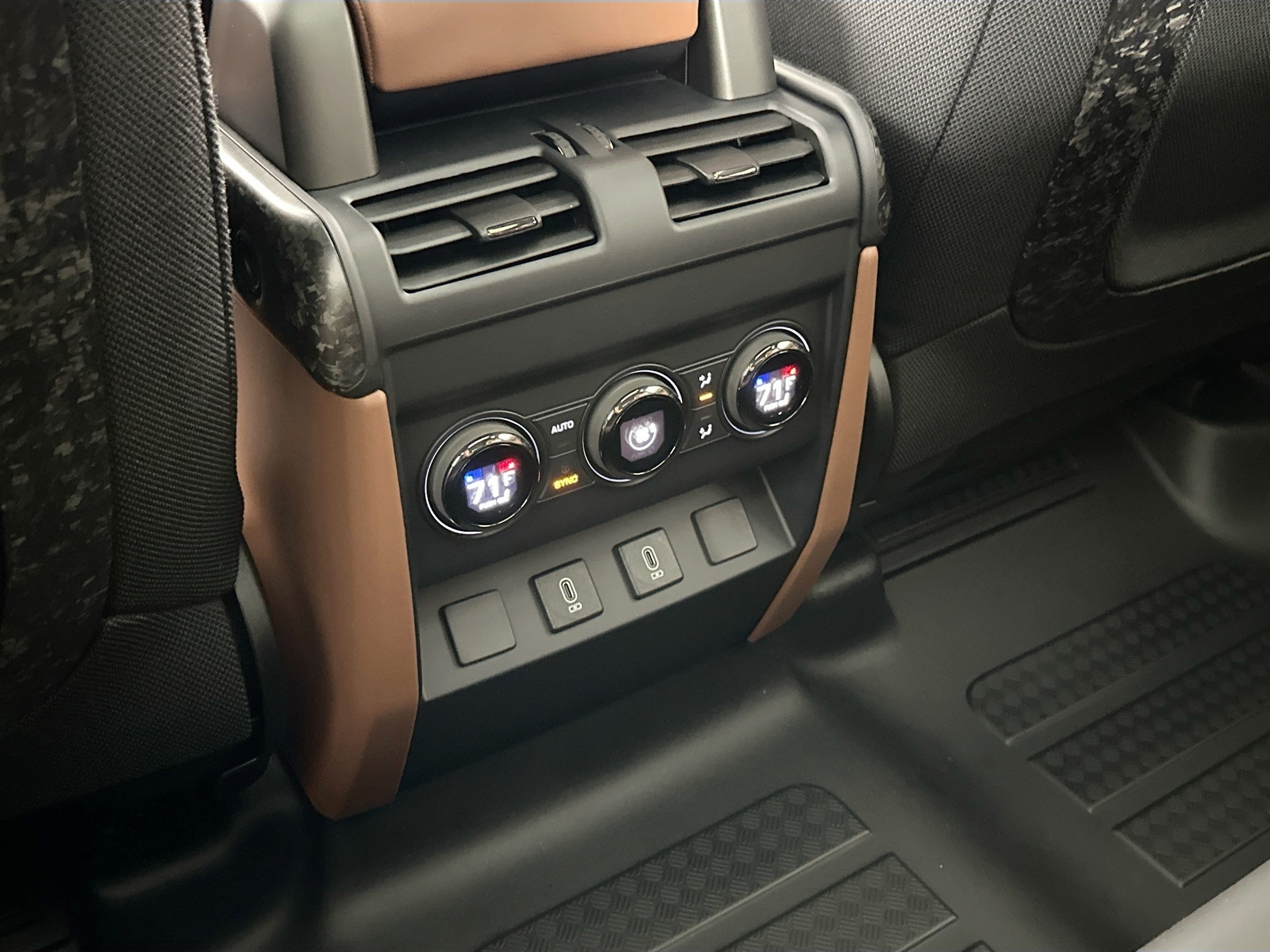 new 2026 Land Rover Defender 110 car, priced at $181,006