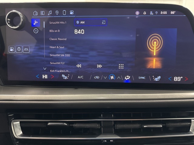 used 2024 Chevrolet Traverse car, priced at $33,988