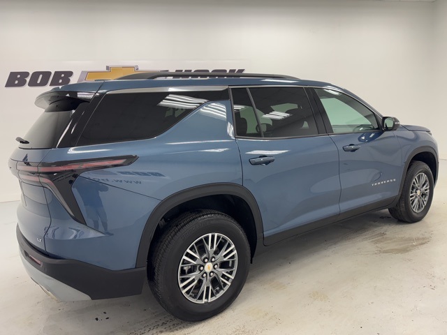 used 2024 Chevrolet Traverse car, priced at $33,988