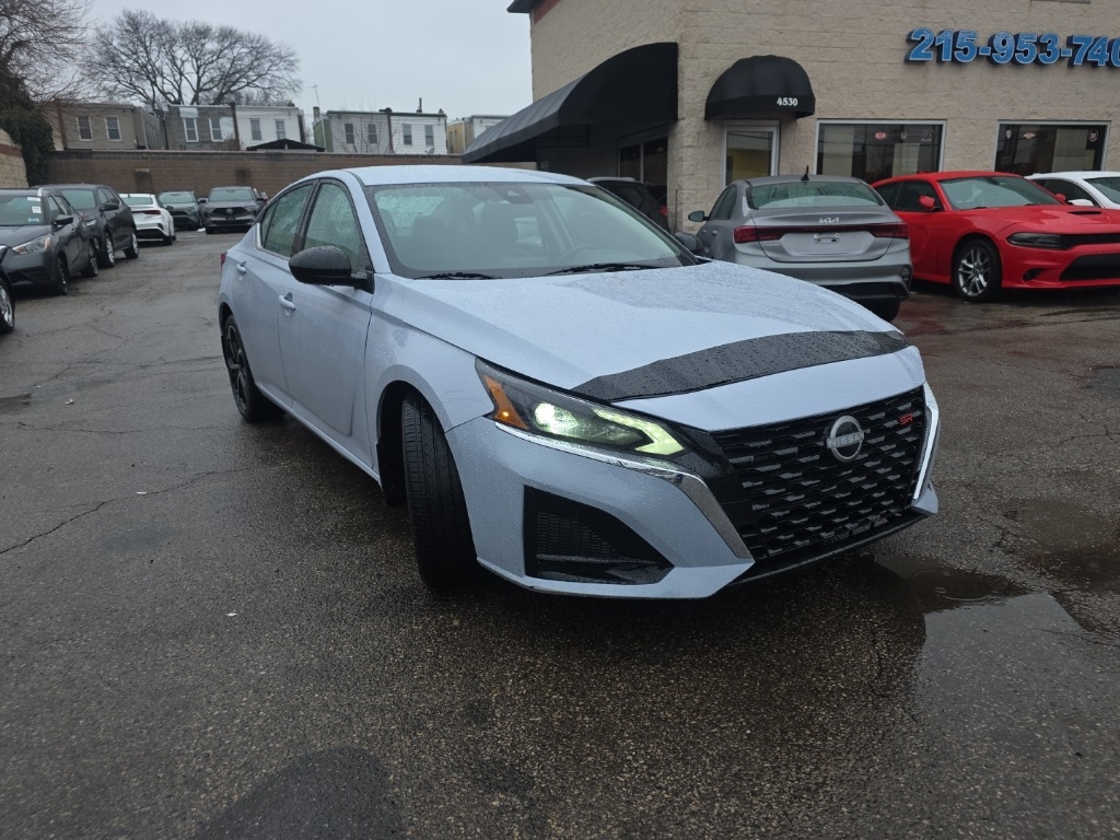 used 2023 Nissan Altima car