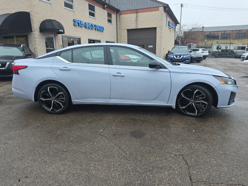 used 2023 Nissan Altima car