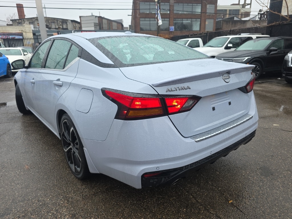 used 2023 Nissan Altima car