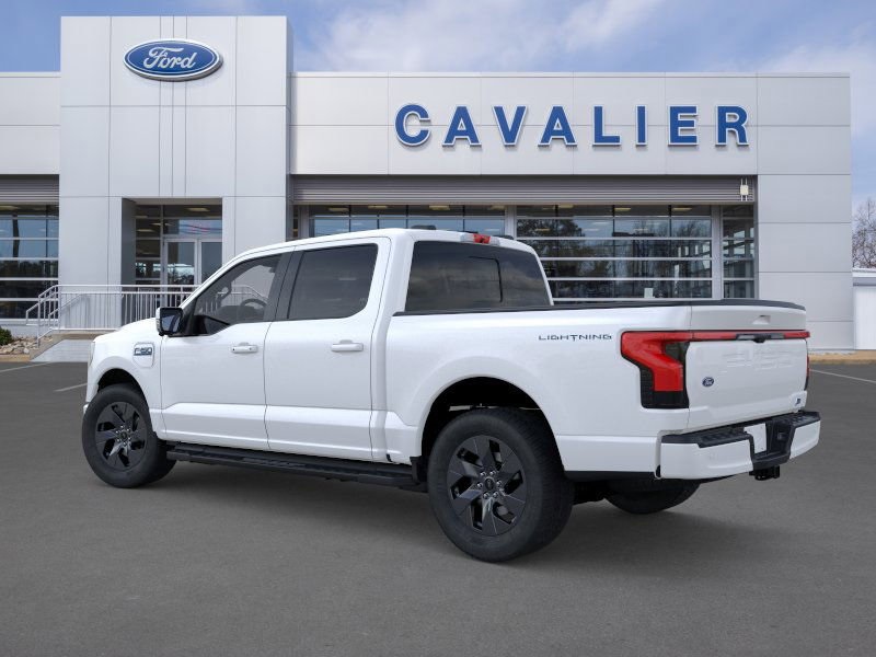 2025 Ford F-150 Lightning Lariat photo 4