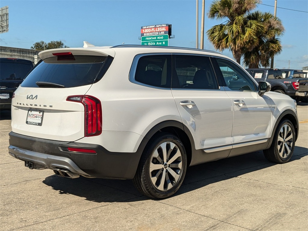 2022 Kia Telluride SX photo 2