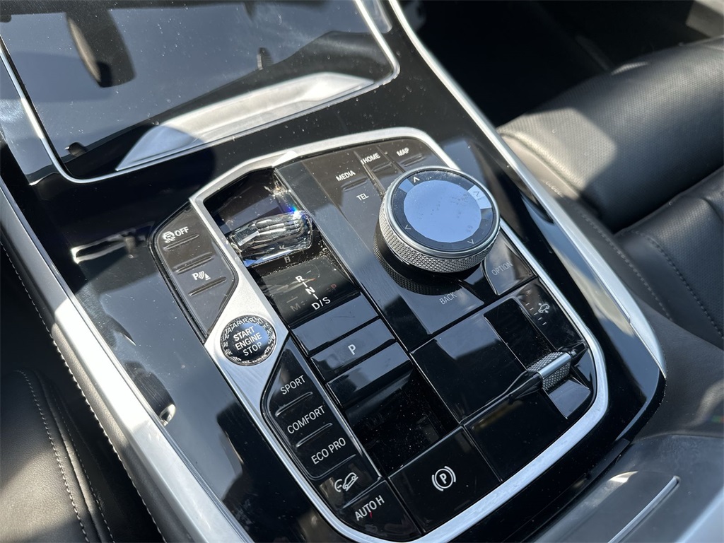 X7 M60i