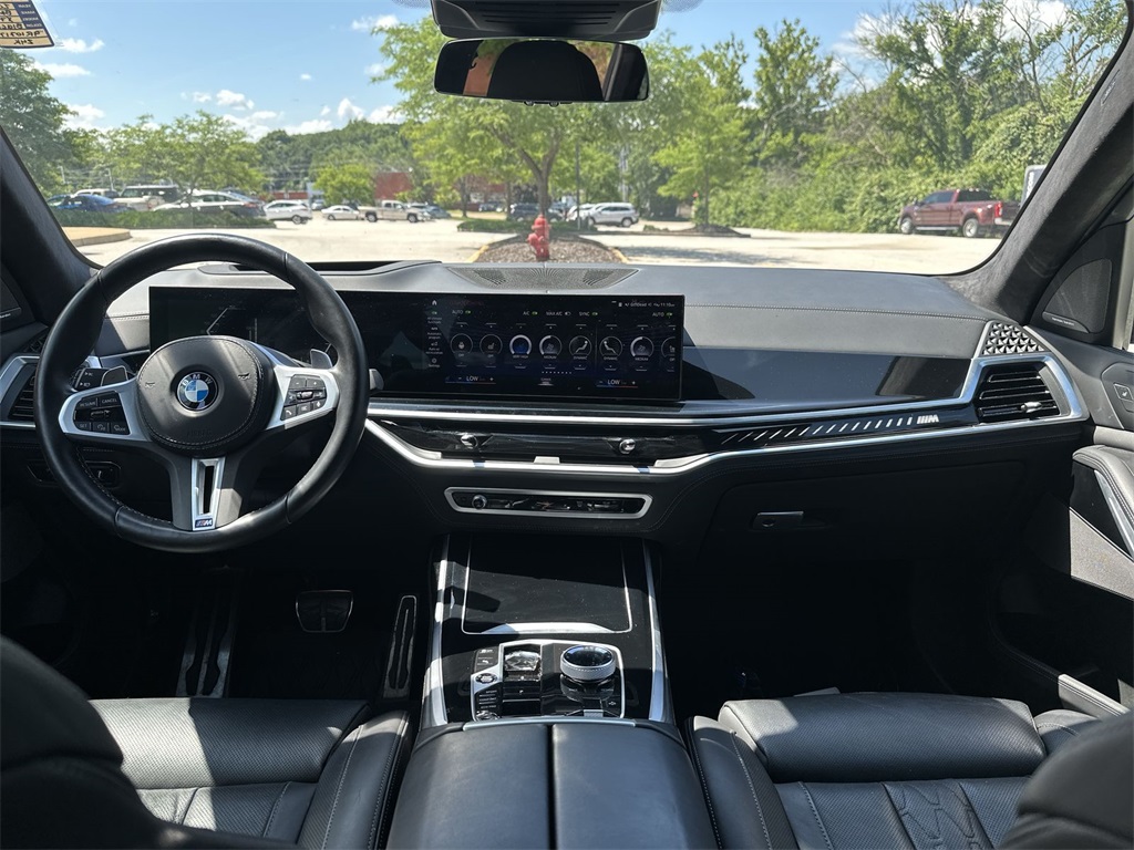 X7 M60i