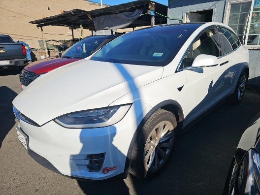 2017 Tesla Model X 75D's photo