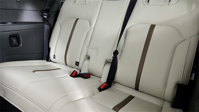 new 2024 Mazda CX-90 car, priced at $39,000