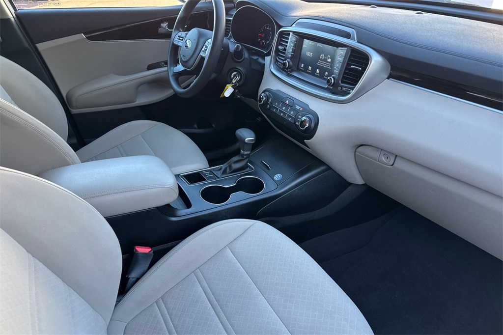 used 2019 Kia Sorento car, priced at $17,992