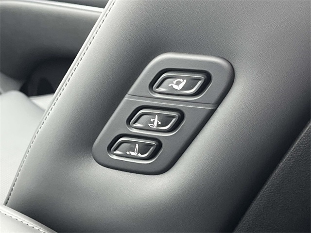 new 2026 Hyundai Palisade Hybrid car, priced at $59,375