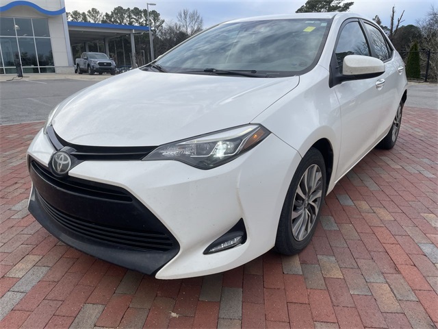 2017 Toyota Corolla XLE's photo