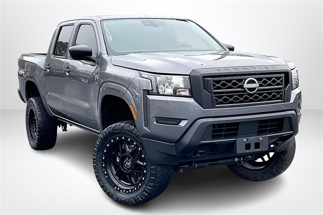2022 Nissan Frontier S's photo
