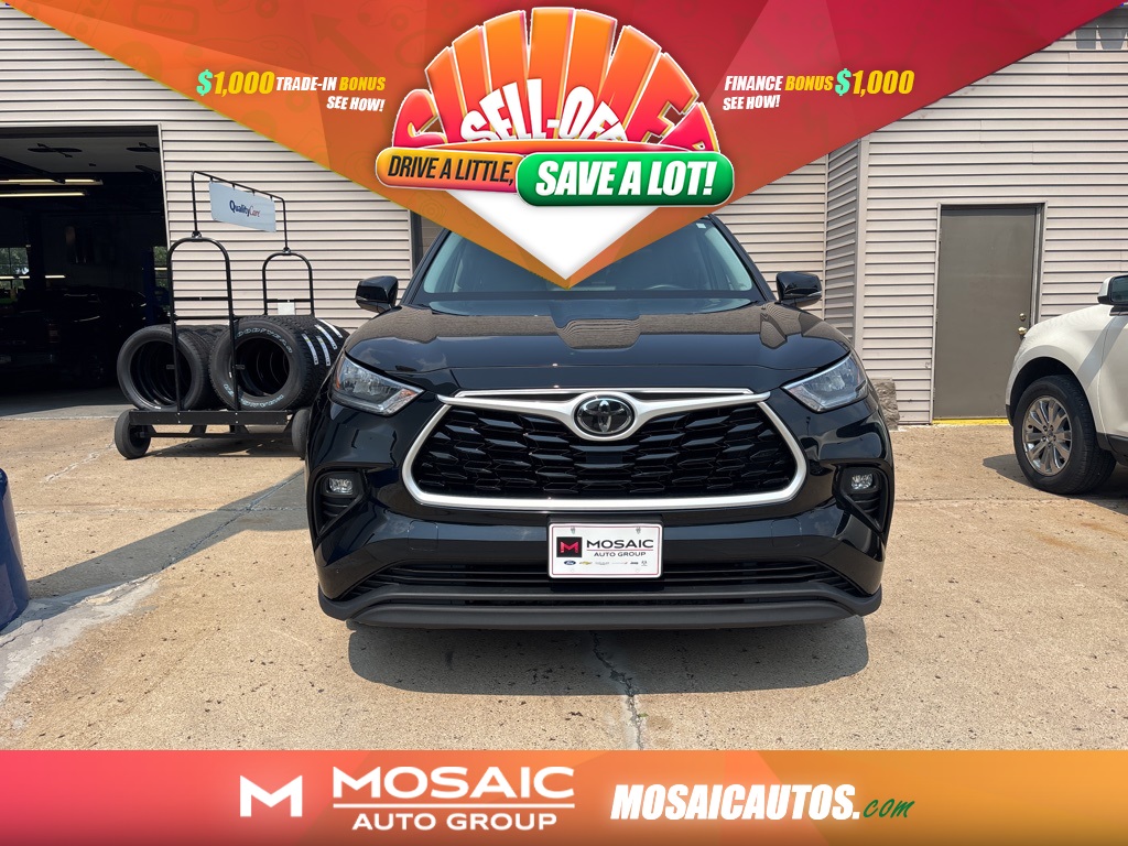 Used 2020 Toyota Highlander XLE SUVs