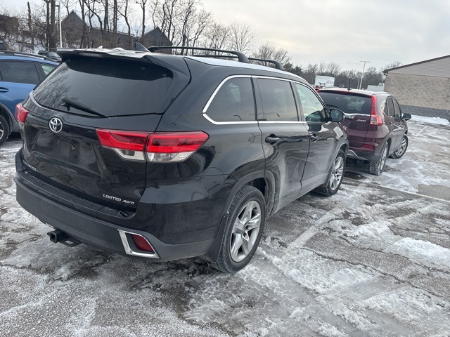 used 2018 Toyota Highlander car, priced at $17,988