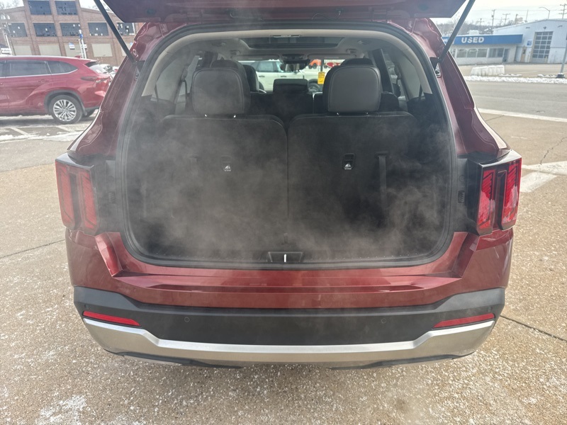 Used 2025 Kia Sorento SUV