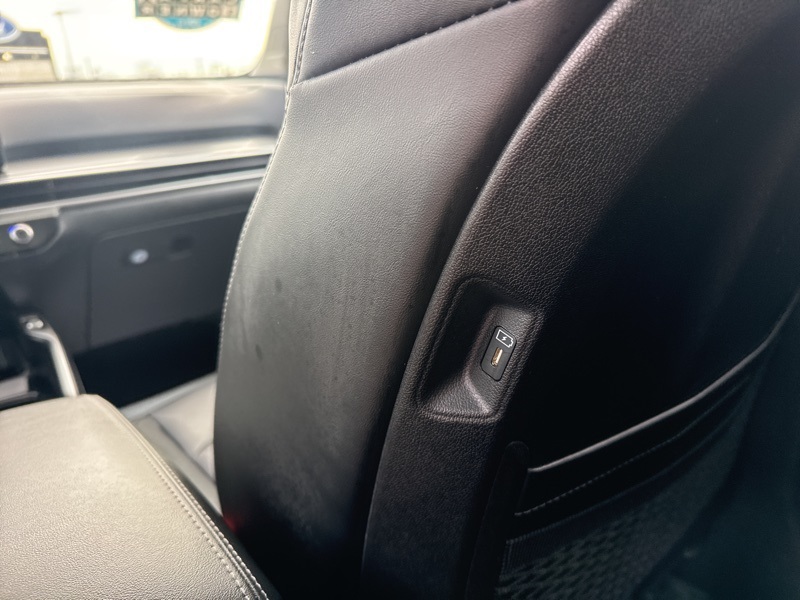 Used 2025 Kia Sorento SUV