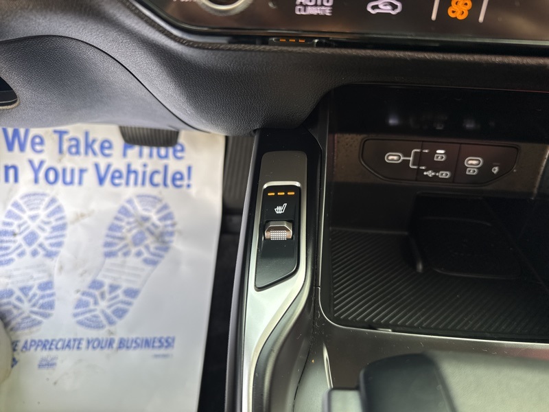 Used 2025 Kia Sorento SUV