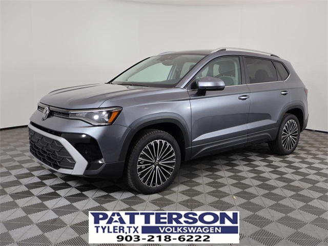 2025 Volkswagen Taos SE's photo