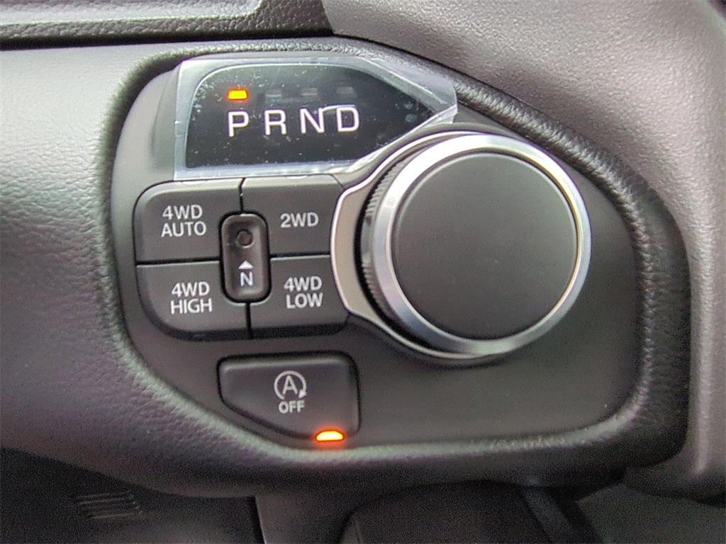 2025 Ram 1500 Big Horn Lone Star photo 13