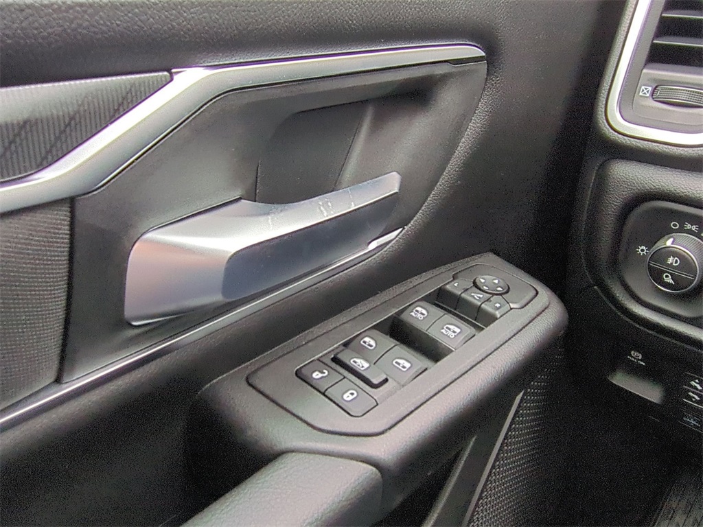 2025 Ram 1500 Big Horn Lone Star photo 17