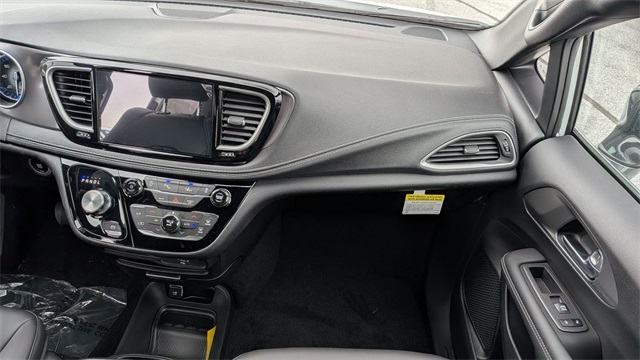 new 2026 Chrysler Pacifica car