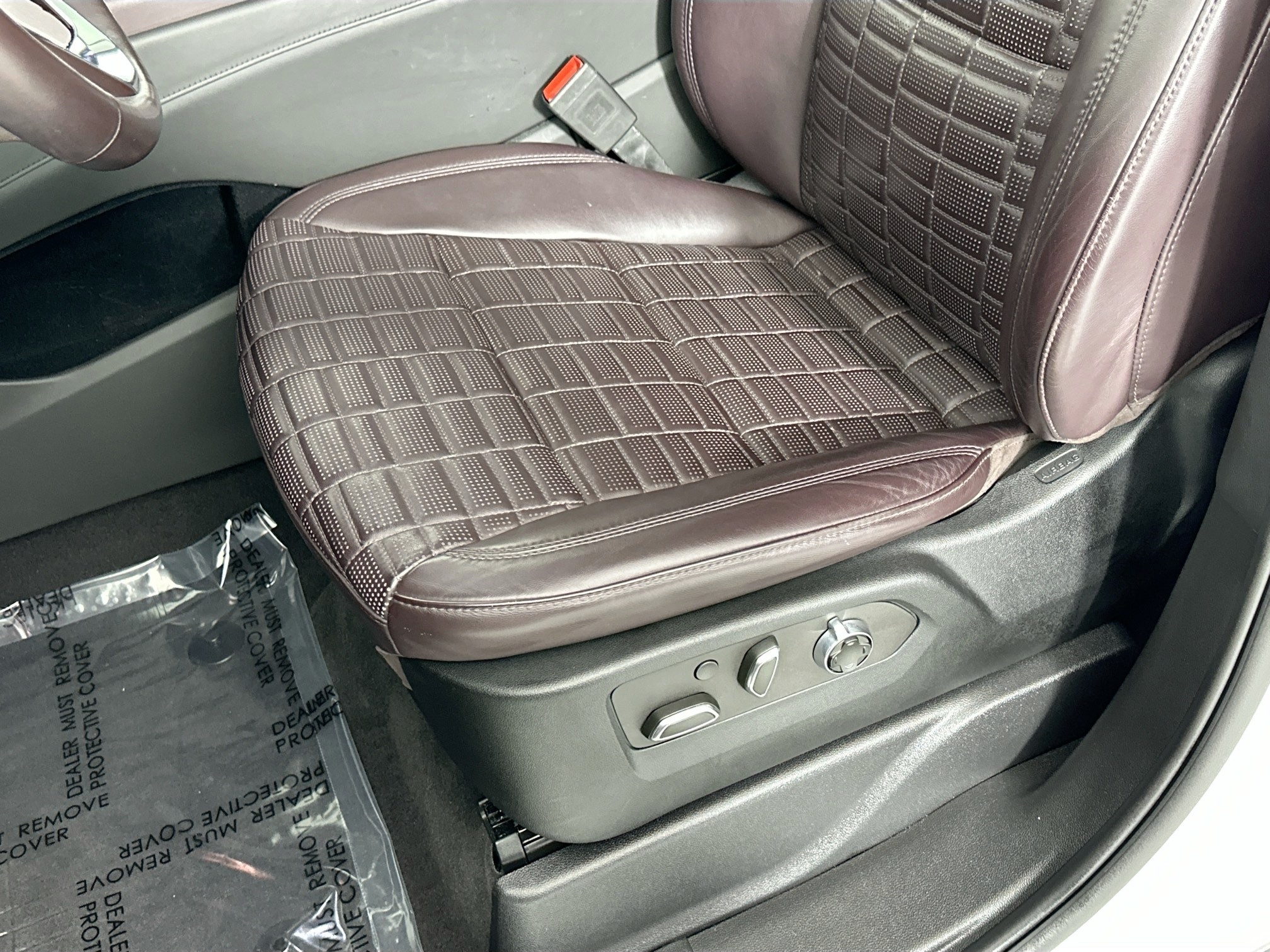 used 2022 Cadillac Escalade ESV car, priced at $69,993