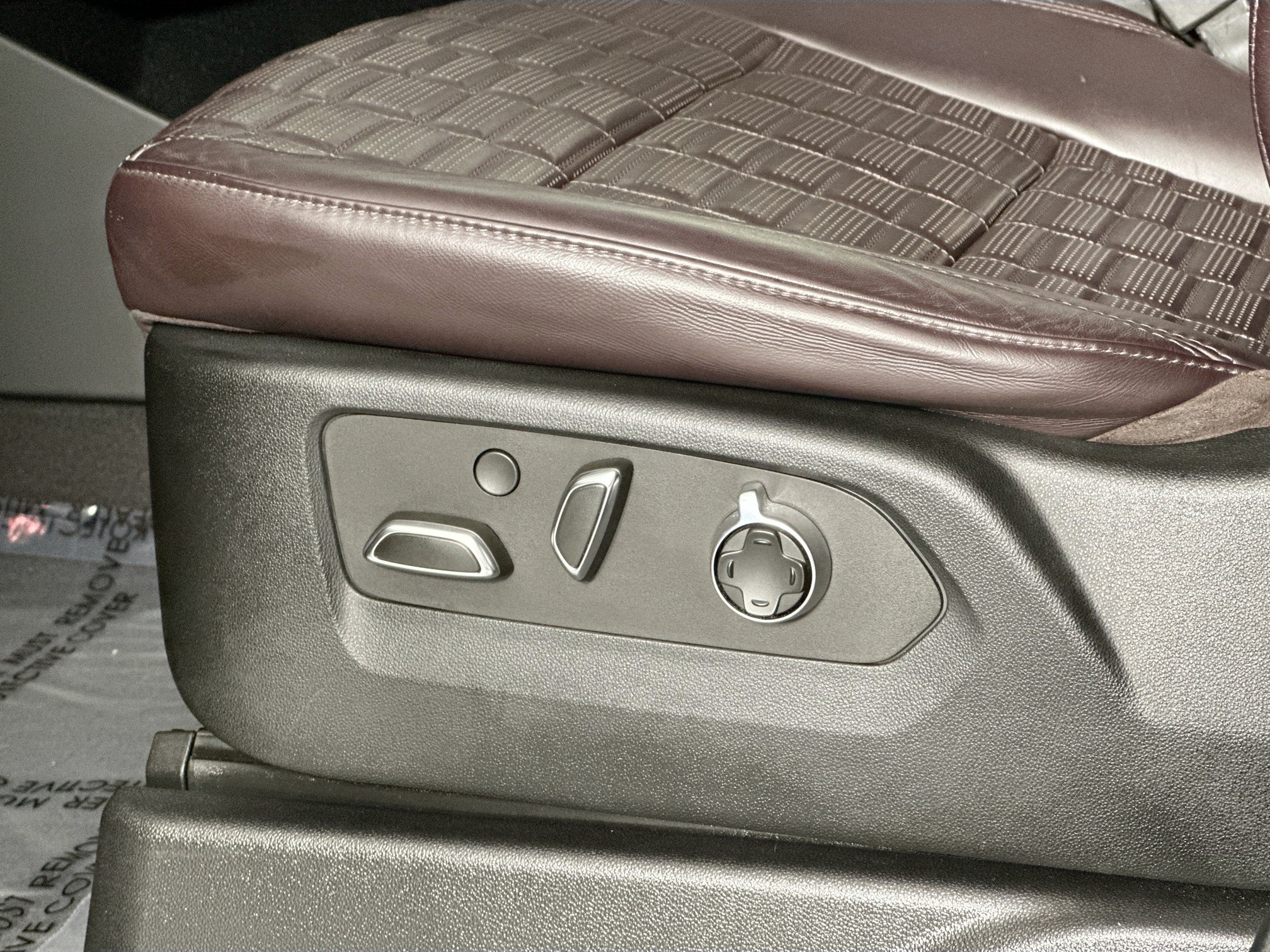 used 2022 Cadillac Escalade ESV car, priced at $69,993