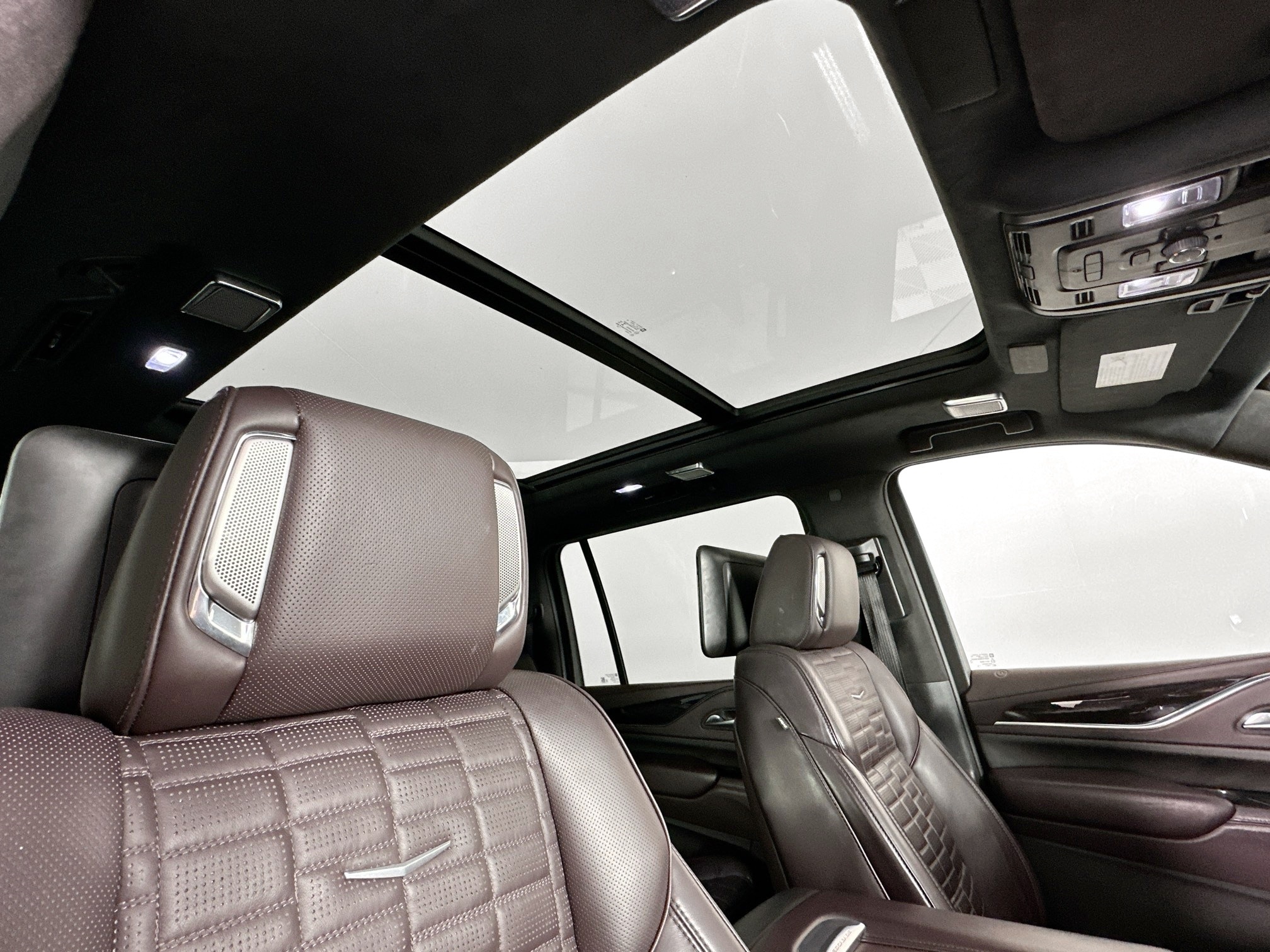 used 2022 Cadillac Escalade ESV car, priced at $69,993