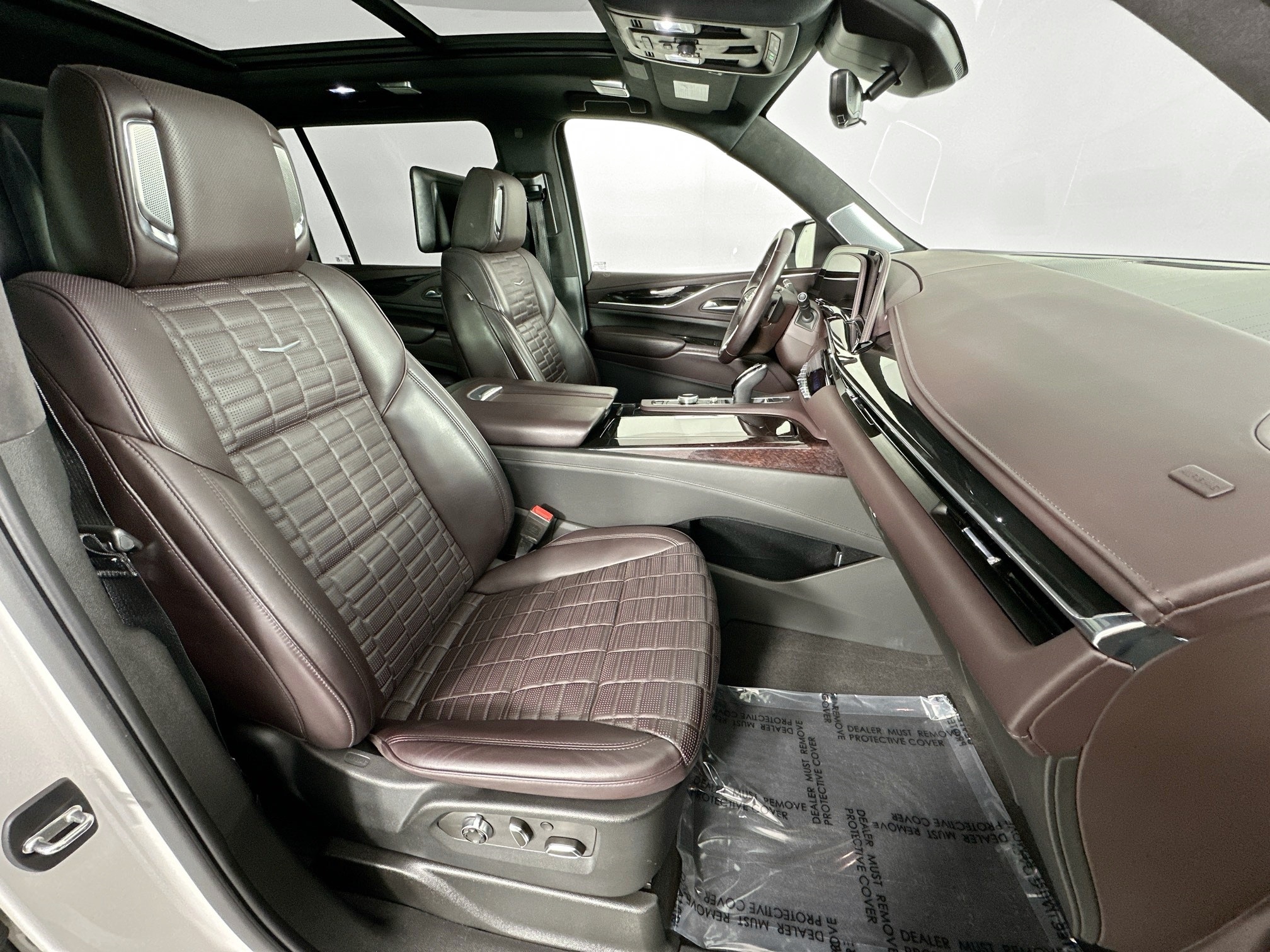 used 2022 Cadillac Escalade ESV car, priced at $69,993