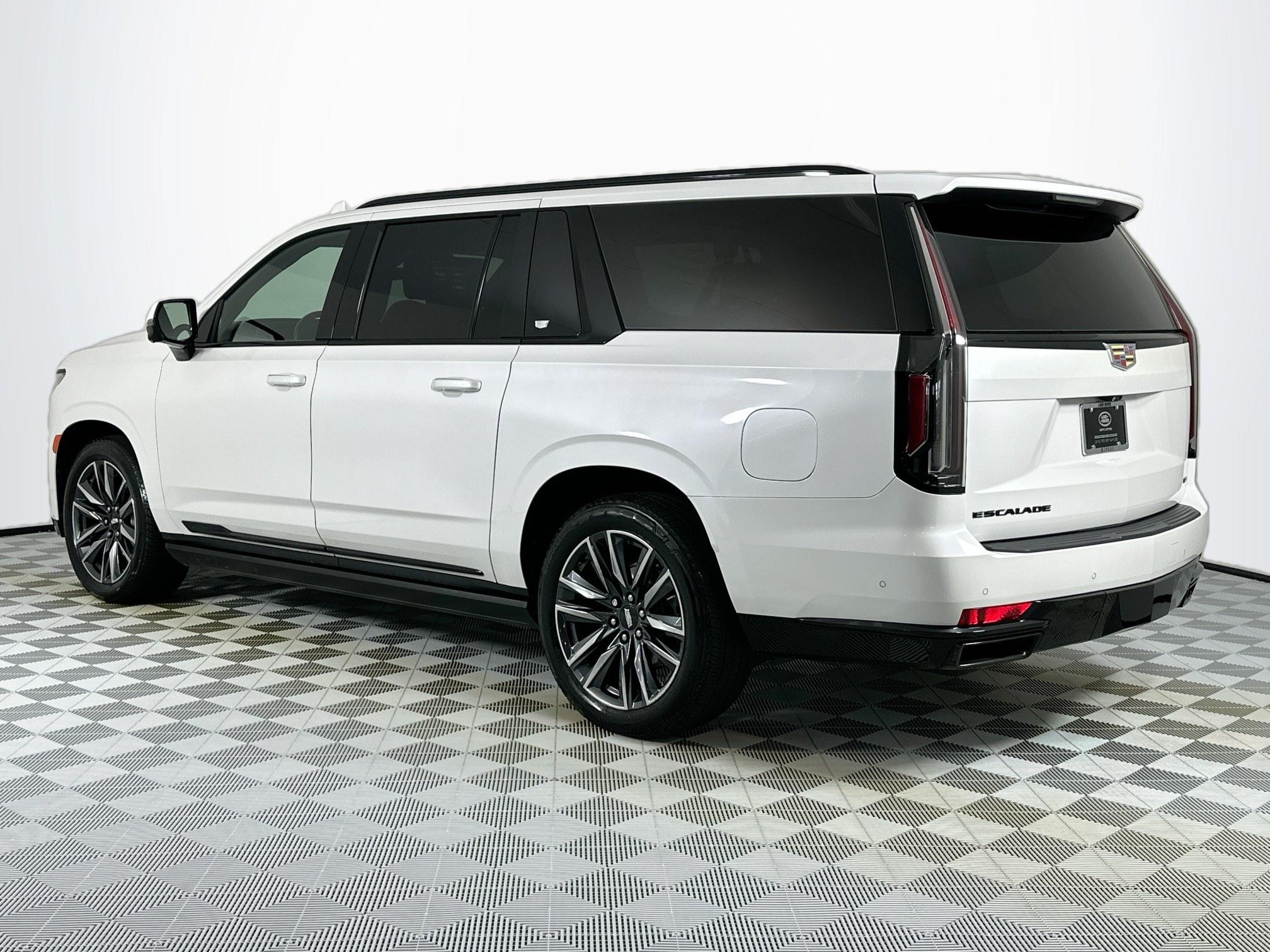 used 2022 Cadillac Escalade ESV car, priced at $69,993