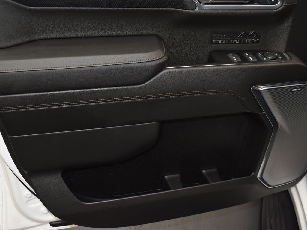 2024 Chevrolet Silverado 1500 High Country photo 11