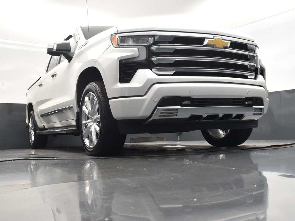 2024 Chevrolet Silverado 1500 High Country photo 37