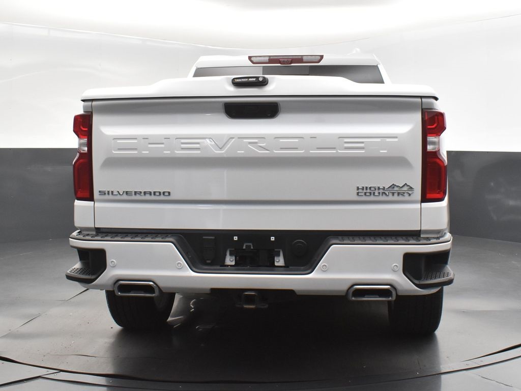 2024 Chevrolet Silverado 1500 High Country photo 6