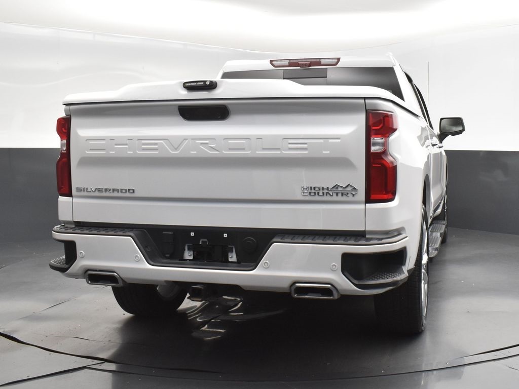 2024 Chevrolet Silverado 1500 High Country photo 7