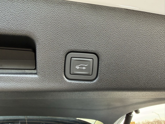 new 2026 Chevrolet Traverse car, priced at $45,020