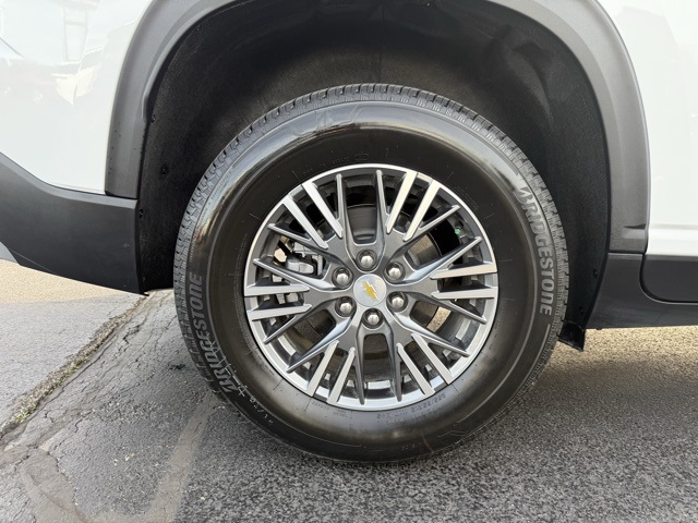 new 2026 Chevrolet Traverse car, priced at $45,020