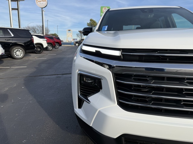 new 2026 Chevrolet Traverse car, priced at $45,020