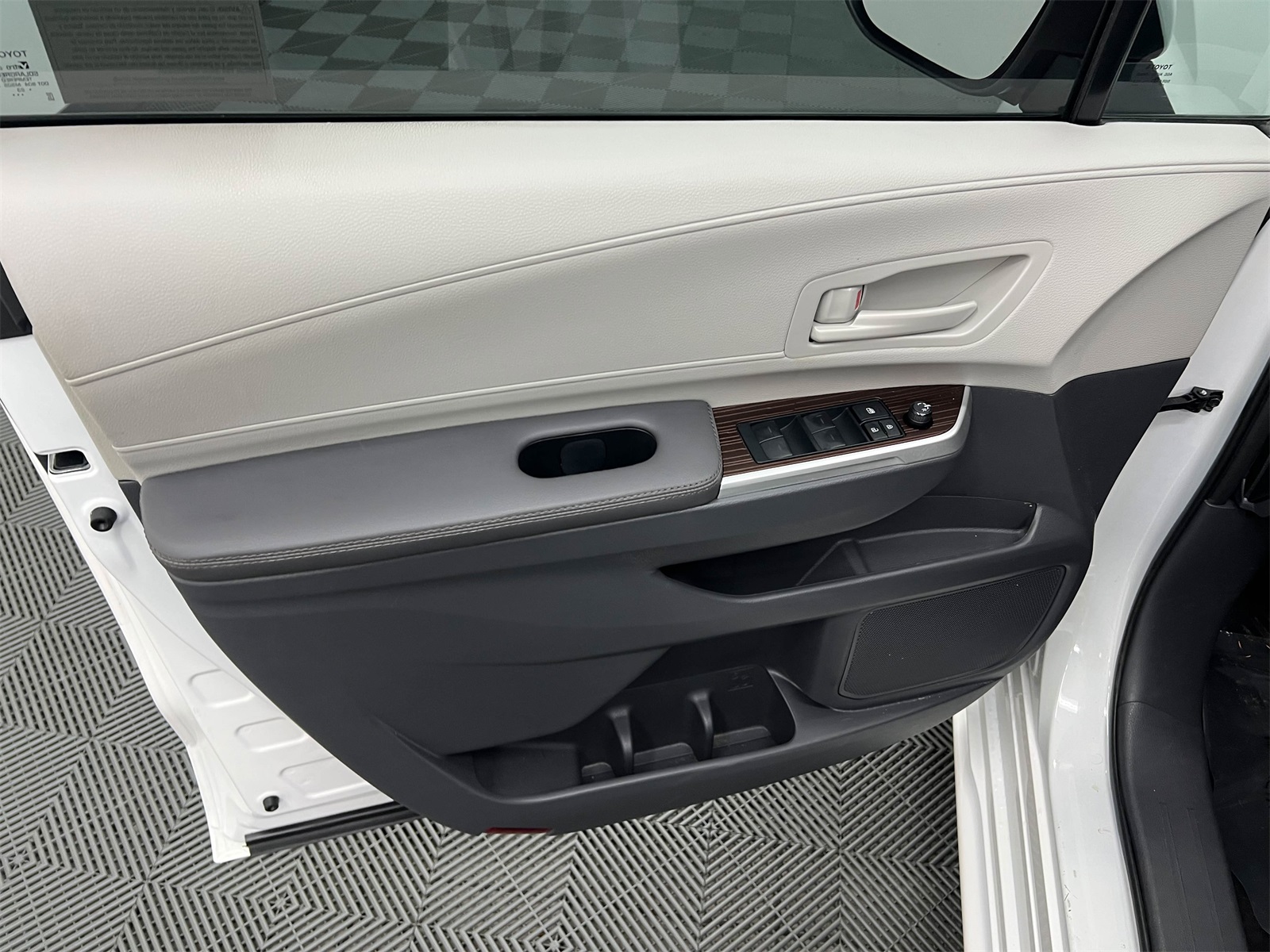 used 2023 Toyota Sienna car, priced at $41,788