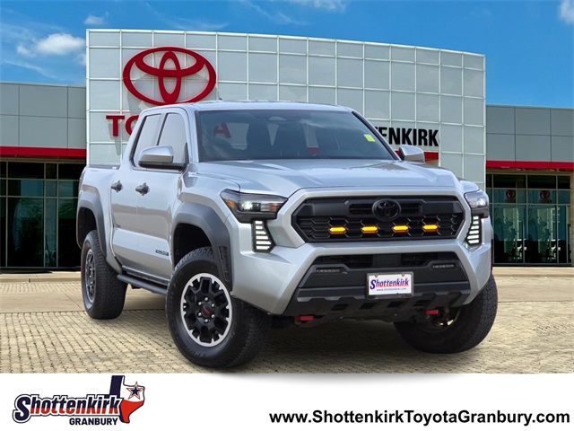 2024 Toyota Tacoma TRD Off Road's photo