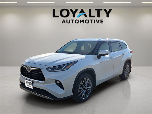 Used 2021 Toyota Highlander Hybrid SUV