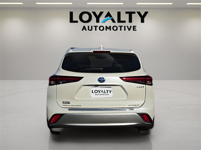 Used 2021 Toyota Highlander Hybrid SUV