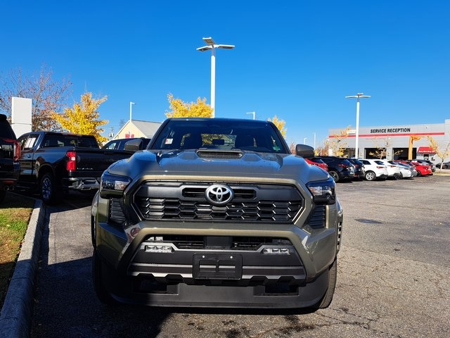 2025 Toyota Tacoma TRD Sport Double Cab photo 2