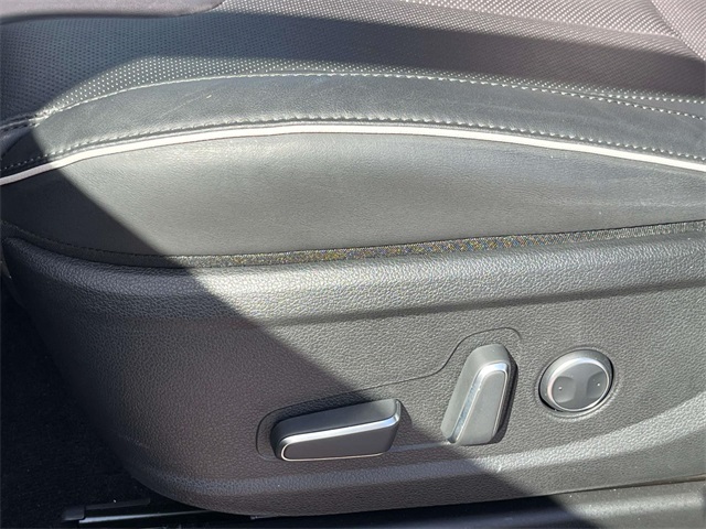 used 2025 Hyundai Palisade car, priced at $43,005