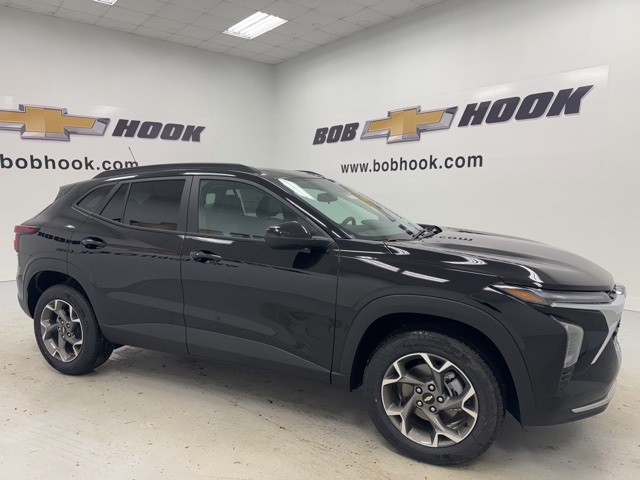 new 2026 Chevrolet Trax car, priced at $25,885