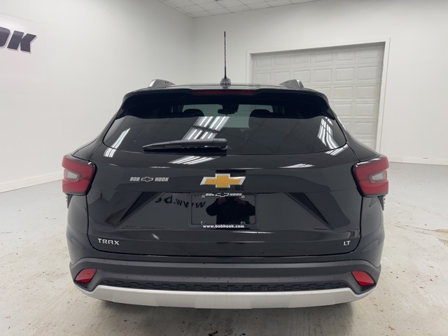 new 2026 Chevrolet Trax car, priced at $25,885