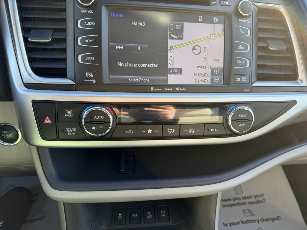 used 2019 Toyota Highlander car, priced at $26,903